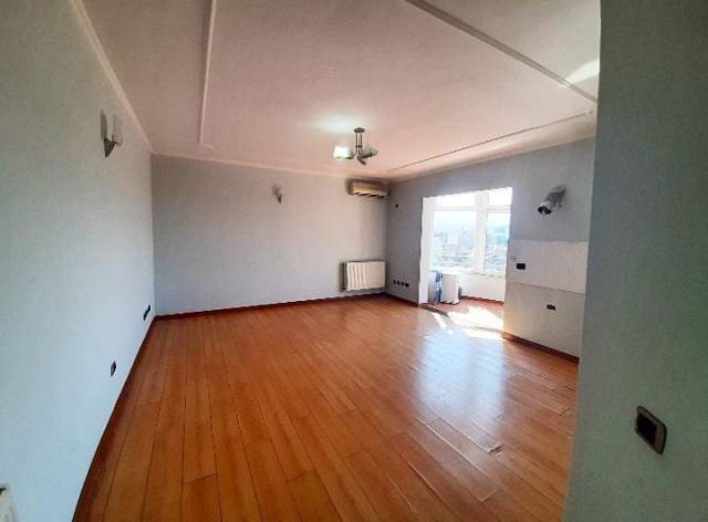 Tirane, shitet apartament 3+1+BLK Kati 8, 106 m² 135.000 Euro