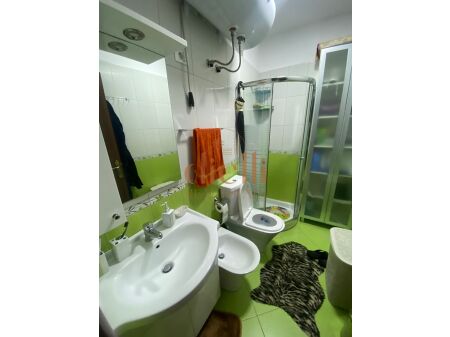Tirane, shitet apartament 3+1+Ballkon Kati 3, 120 m² 170.000 € (Rruga Aleksandri I Madh)