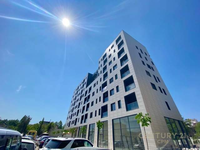 Tirane, jepet me qera zyre Kati 3, 63 m² 400 Euro (Rr. Sali Butka, prane Square 21 Tirana, Albania)