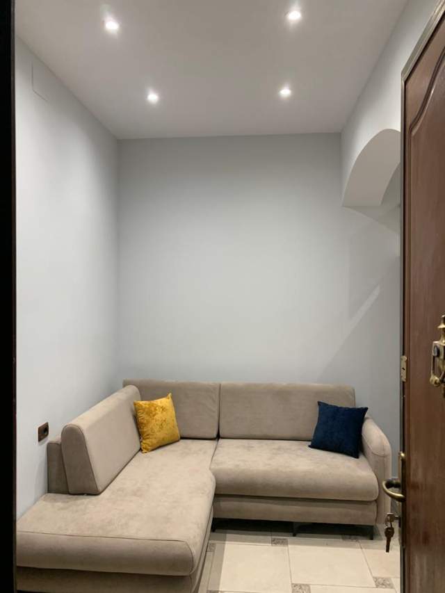 Tirane, jepet me qera shtepi 1+1+BLK Kati 2, 75 m² 45.000 Leke (rruga Kristaq Capo)