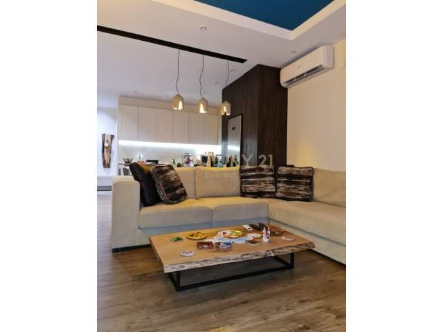 Tirane, jepet me qera apartament 2+1 Kati 3, 100 m² 600 Euro (Pazari i Ri)