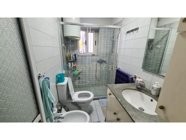 Tirane, shitet apartament 2+1 Kati 1, 79 m² 130.000 Euro (Materniteti i Ri)