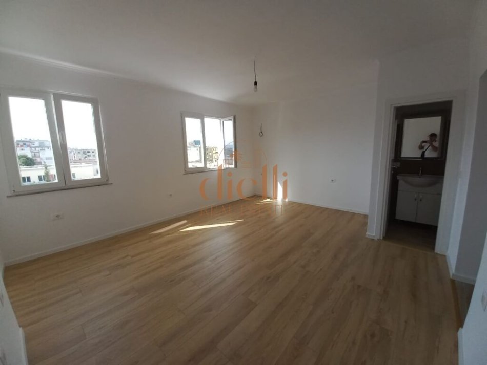 Tirane, shitet garsonier Kati 5, 29 m² 48.000 € 