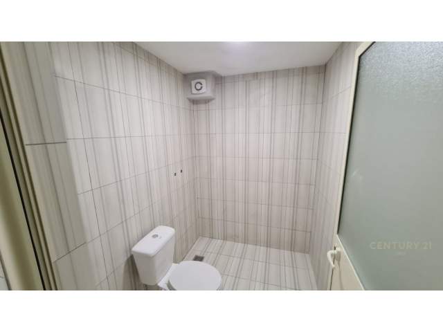 Tirane, shitet ambjent biznesi Kati -1, 230 m² 170.000 Euro (Qender)