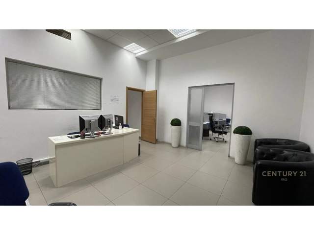Tirane, jepet me qera zyre Kati 2, 137 m² 1.400 Euro (Rr . Bogdaneve)