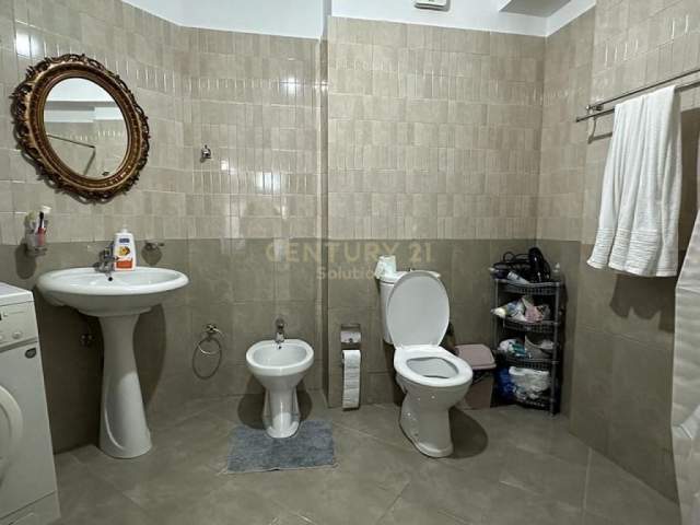 Tirane, shitet apartament 1+1 Kati 5, 85 m² 86.000 Euro (Astir)