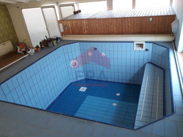 Tirane, shitet Vile Kati 4, 900 m² 900.000 Euro (Medrese)