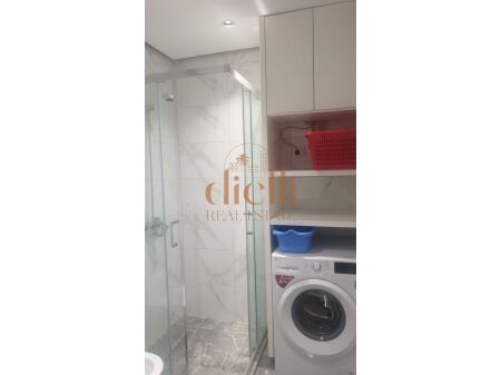 Tirane, jepet me qera apartament 1+1+Ballkon Kati 7, 550 € (Laprake)