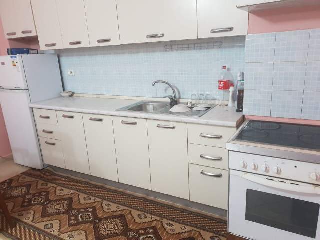 Tirane, jepet me qera apartament 2+1+A+BLK Kati 4, 120 m² 400 Euro (astir)
