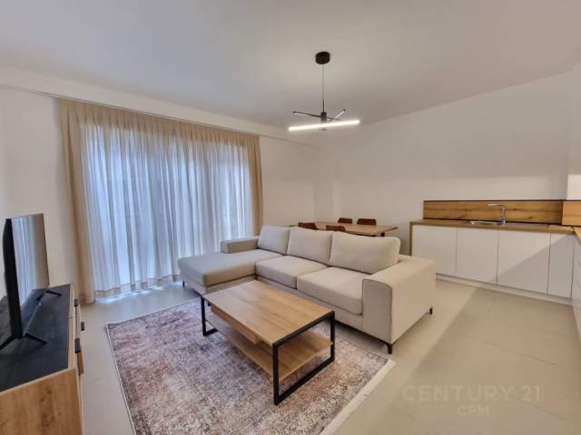 Tirane, jap me qera apartament 2+1 Kati 1, 90 m² 800 Euro (rruga barrikades)