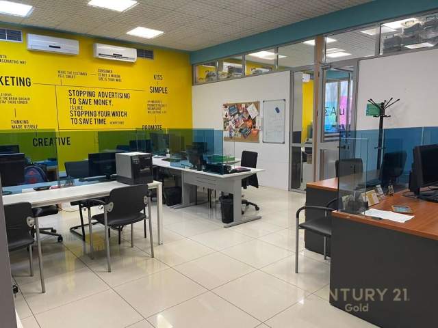 Tirane, shitet ambjent biznesi Kati 0, 222 m² 600.000 Euro (fakulteti Juridik)