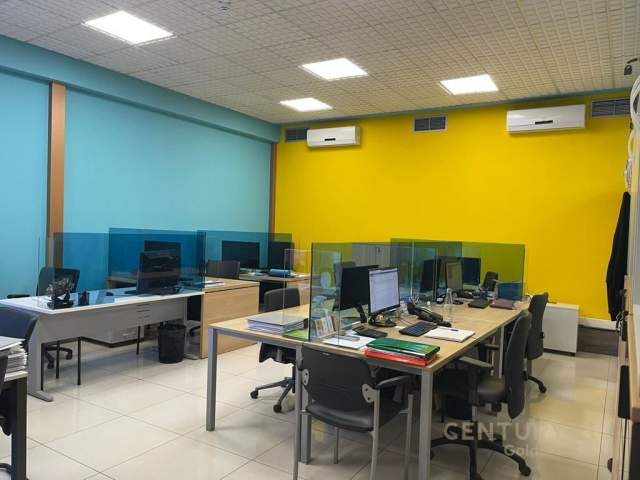 Tirane, shitet ambjent biznesi Kati 0, 222 m² 600.000 Euro (fakulteti Juridik)