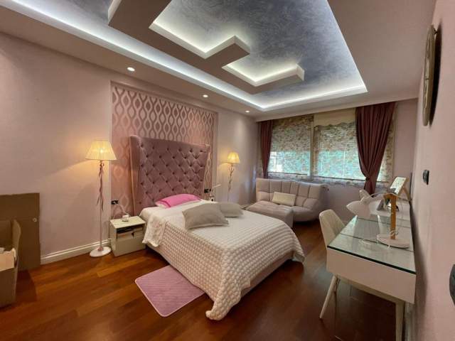 Tirane, jepet me qera apartament 2+1+BLK Kati 2, 150 m² 1.700 Euro (Air Albania)