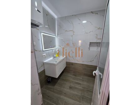 Tirane, shitet apartament 2+1 Kati 7, 96 m² 210.000 € (Rrugea E Kavajes)