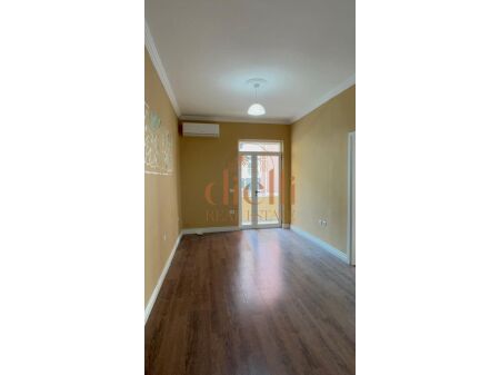 Tirane, jepet me qera apartament 2+1+Ballkon Kati 2, 87 m² 850 € (Bllok)