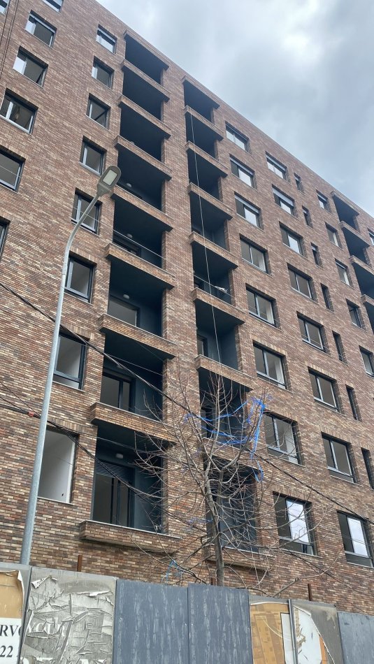 Tirane, shitet apartament 1+1+Ballkon Kati 7, 60 m² 93.000 € (5 maji)