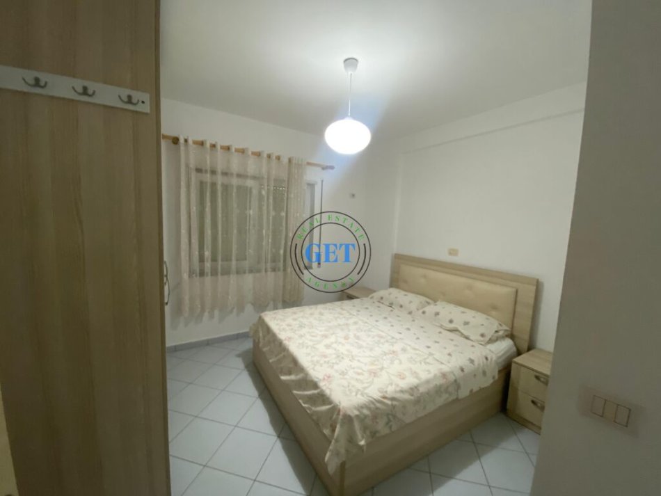 Durres, jepet me qera apartament 1+1 Kati 3, 70 m² 300 € (Plazh, Durrës)