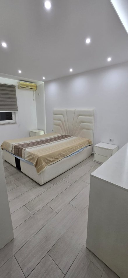 Tirane, shitet apartament 2+1 Kati 3, 85 m² 158.000 € (Rruga Kavajes)