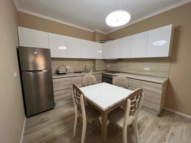 Tirane, jepet me qera apartament 2+1+A+BLK Kati 3, 107 m² 550 Euro (Kopshti Botanik)