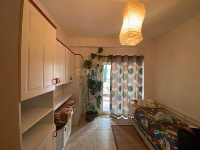 Tirane, jepet me qera apartament 3+1+A+BLK Kati 3, 150 m² 650 Euro (Rruga e Durresit)
