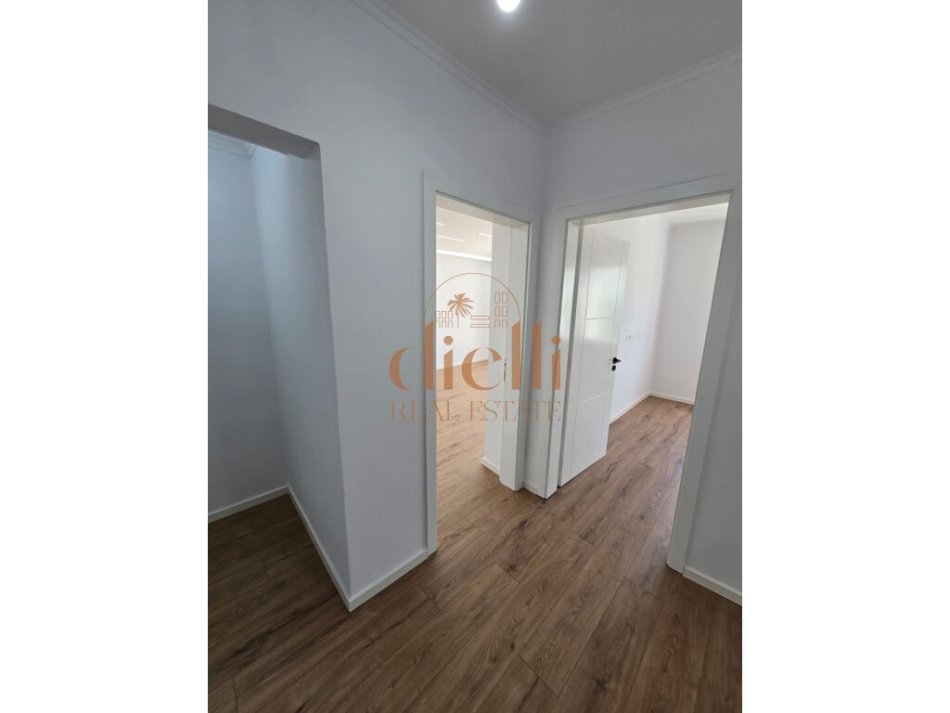 Tirane, shitet apartament 2+1+Ballkon Kati 3, 73 m² 173.000 € (Ambasada Amerikane)