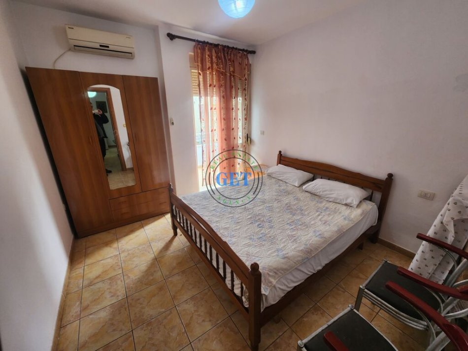 Durres, jepet me qera apartament 1+1 Kati 4, 60 m² 250 € (Shkembi i Kavajes, Durrës)