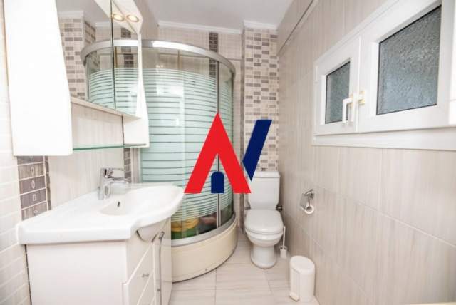 Selanik shitet Pallat 5-katesh 344 m² 420.000 Euro