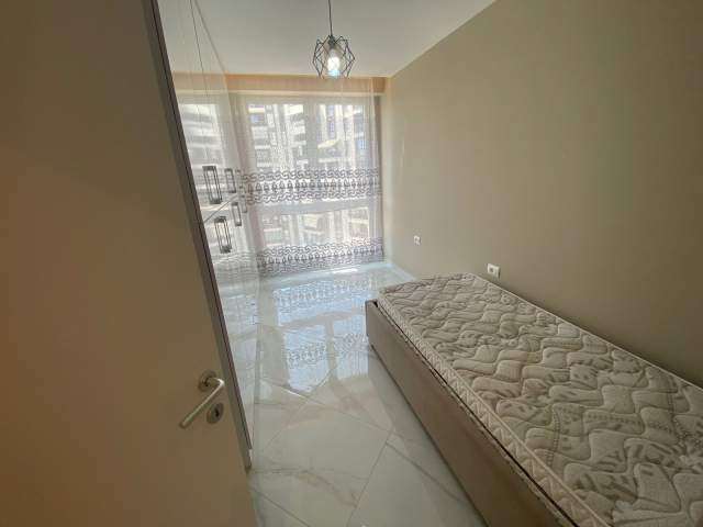 Tirane, jepet me qera apartament 2+1+BLK Kati 6, 89 m² 450 Euro (ish Fusha Aviacionit)