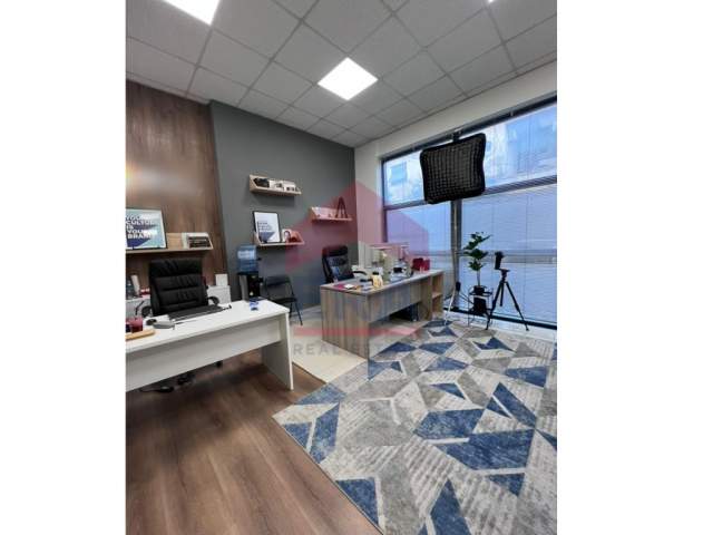 Tirane, shitet zyre Kati 2, 47 m² 135.000 Euro (Sheshi Willson)