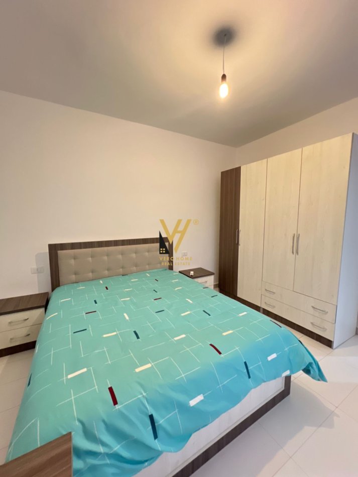 Tirane, jepet me qera apartament 1+1+Ballkon Kati 3, 83 m² 400 € (FRESK)