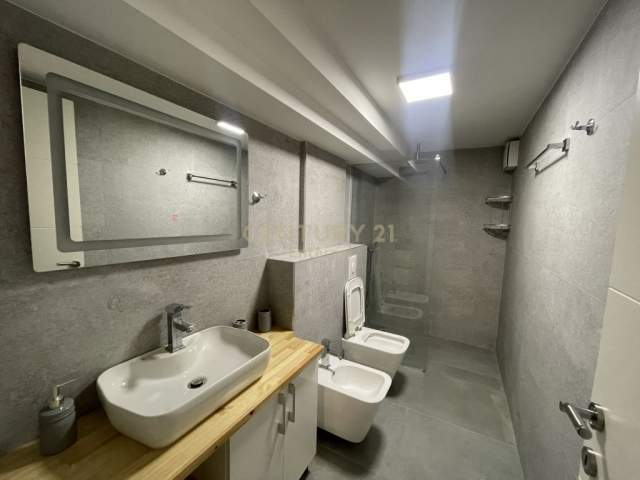 Tirane, shitet apartament 3+1 Kati 2, 140 m² 158.600 Euro (LIQENI I THATE)