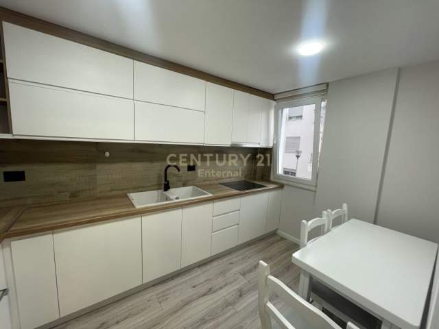 Tirane, shitet apartament 3+1 Kati 2, 140 m² 158.600 Euro (LIQENI I THATE)