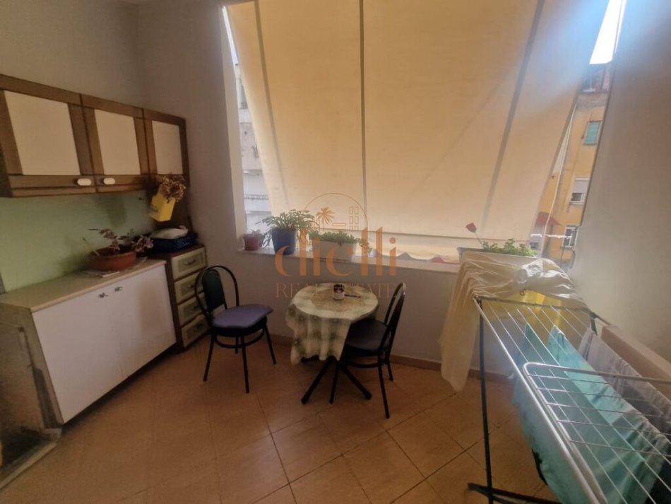 Tirane, shitet apartament 3+1+Ballkon Kati 4, 100 m² 220.000 € (Ish Blloku)
