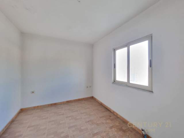 Tirane, shitet apartament 2+1+BLK Kati 11, 137 m² 130.000 Euro (ISH FUSHA E AVIACIONIT)