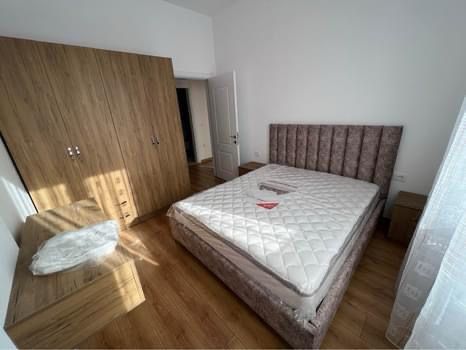 Tirane, jepet me qera apartament 2+1 Kati 1, 350 m² 350 € (Kamez)