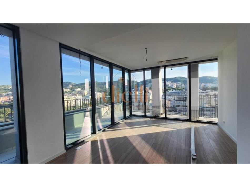 Tirane, jepet me qera apartament 2+1+Aneks+Ballkon Kati 11, 135 m² 1.000 € 
