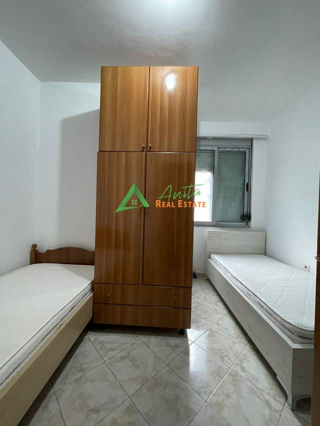 Tirane, shitet apartament 2+1+BLK Kati 2, 88 m² 160.000 Euro (Komuna e Parisit)