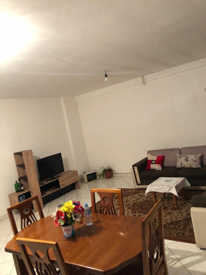 Tirane, jepet me qera apartament 2+1+Ballkon Kati 6, 90 m² 400 € (Dritan hoxha)