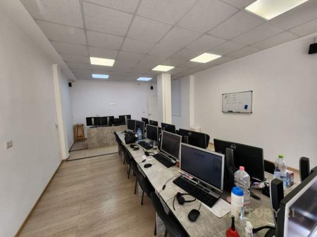Tirane, jap me qera zyre Kati 1, 120 m² 600 Euro (Rruga e Barrikadave)