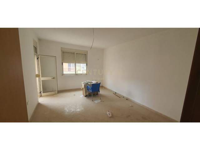 Shesim apartament 3+1+post parkimi, tek kodra e diellit! 150,000 €