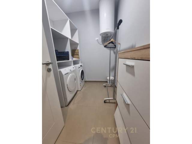 Tirane, jepet me qera apartament Kati 13, 120 m² 1.600 Euro (Air Albania Stadium)