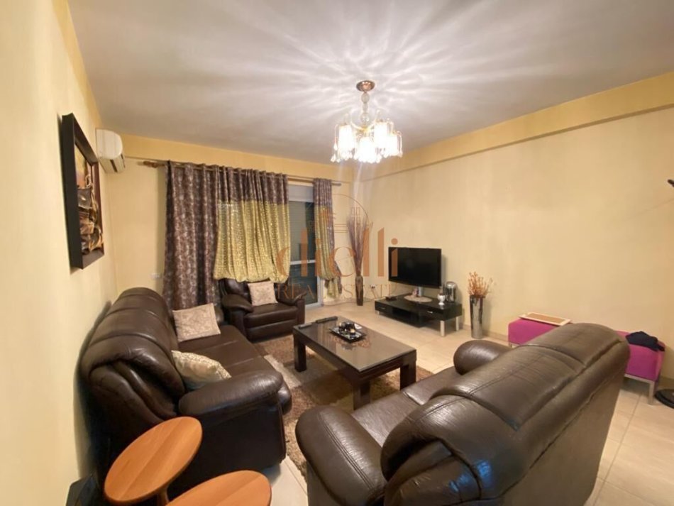 Tirane, shes 2+1+Ballkon Kati 5, 115 m² 97.000 € (Institut, Kamez)