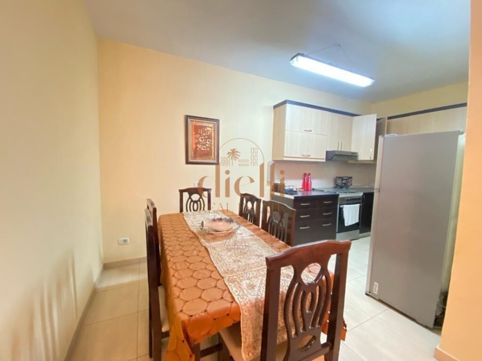 Tirane, shes 2+1+Ballkon Kati 5, 115 m² 97.000 € (Institut, Kamez)