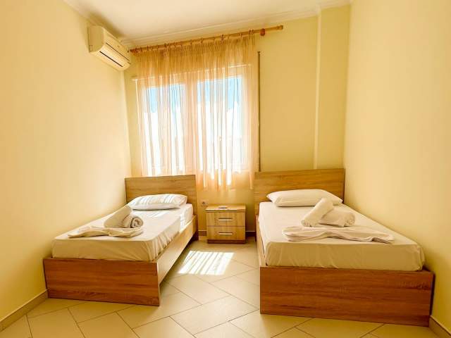 Tirane, jepet me qera apartament 2+1+BLK Kati 6, 76 m² 650 Euro (pallati Tibo)