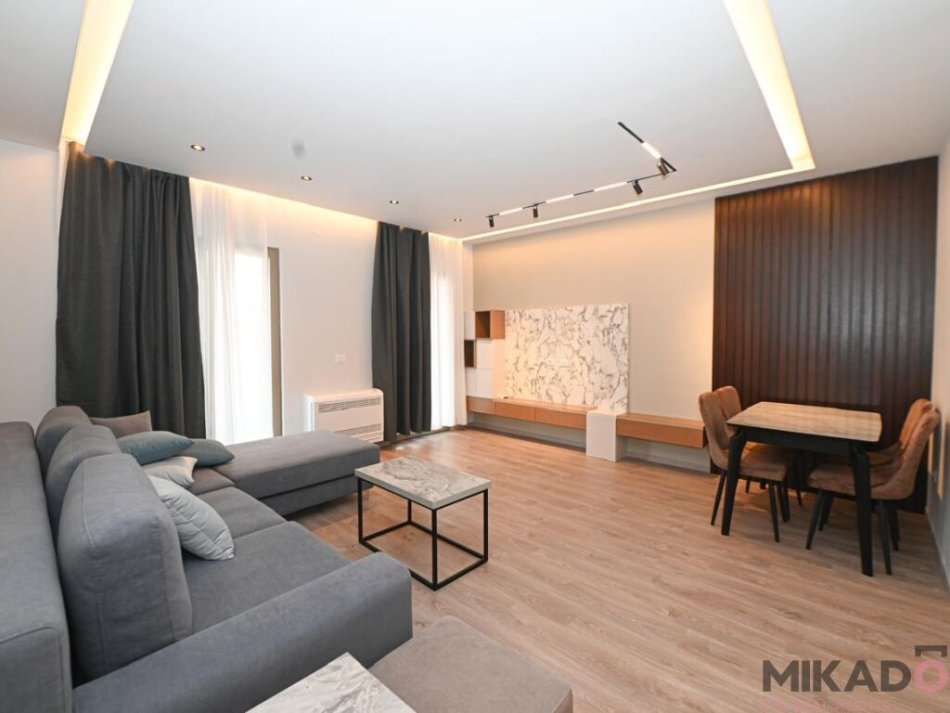 jepet me qera , 97 m² 1.500 €