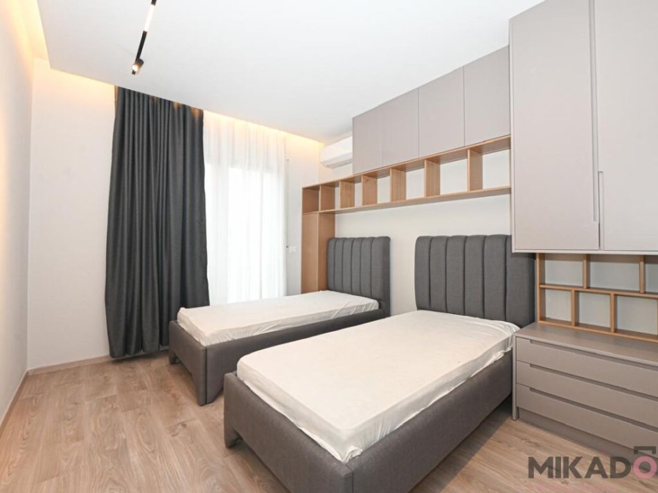jepet me qera , 97 m² 1.500 €
