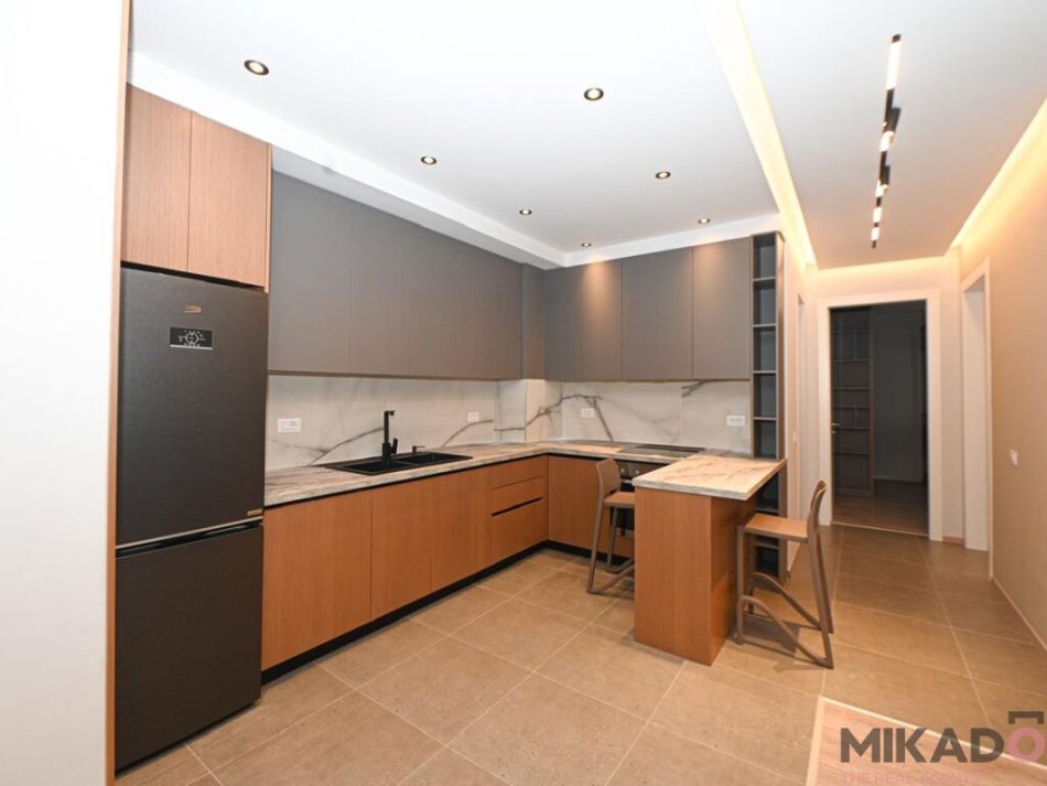 jepet me qera , 97 m² 1.500 €
