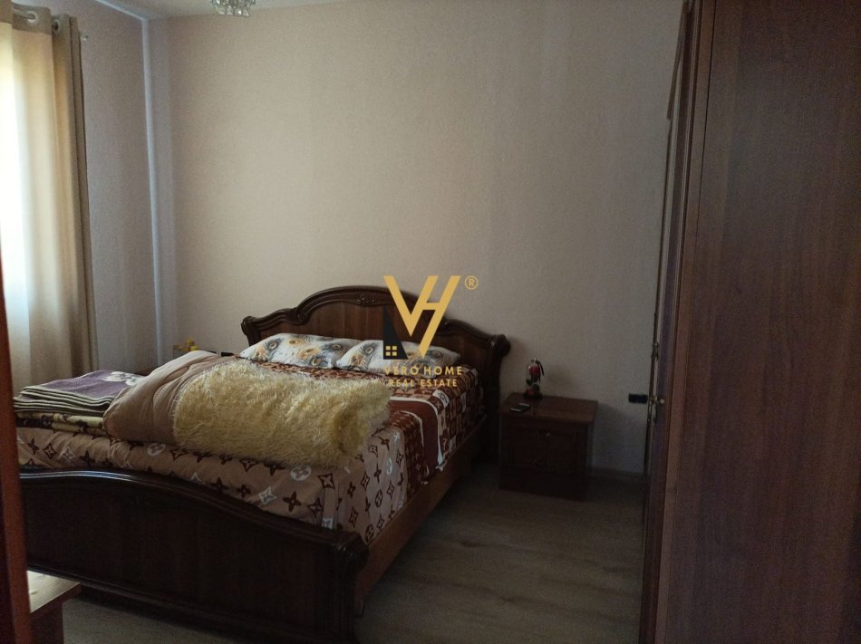 Tirane, shitet shtepi 1 Katshe Kati 0, 240 m² 165.000 € (SHKOZE)