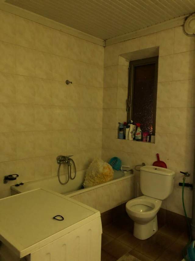 Tirane, jepet me qera apartament duplex Kati 4, 173 m² 350 Euro (Brryl, Tirane)