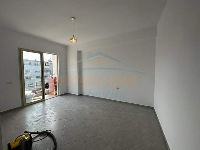 Tirane, shitet apartament 2+1 Kati 8, 90 m² 88.000 Euro (Besim Alla)